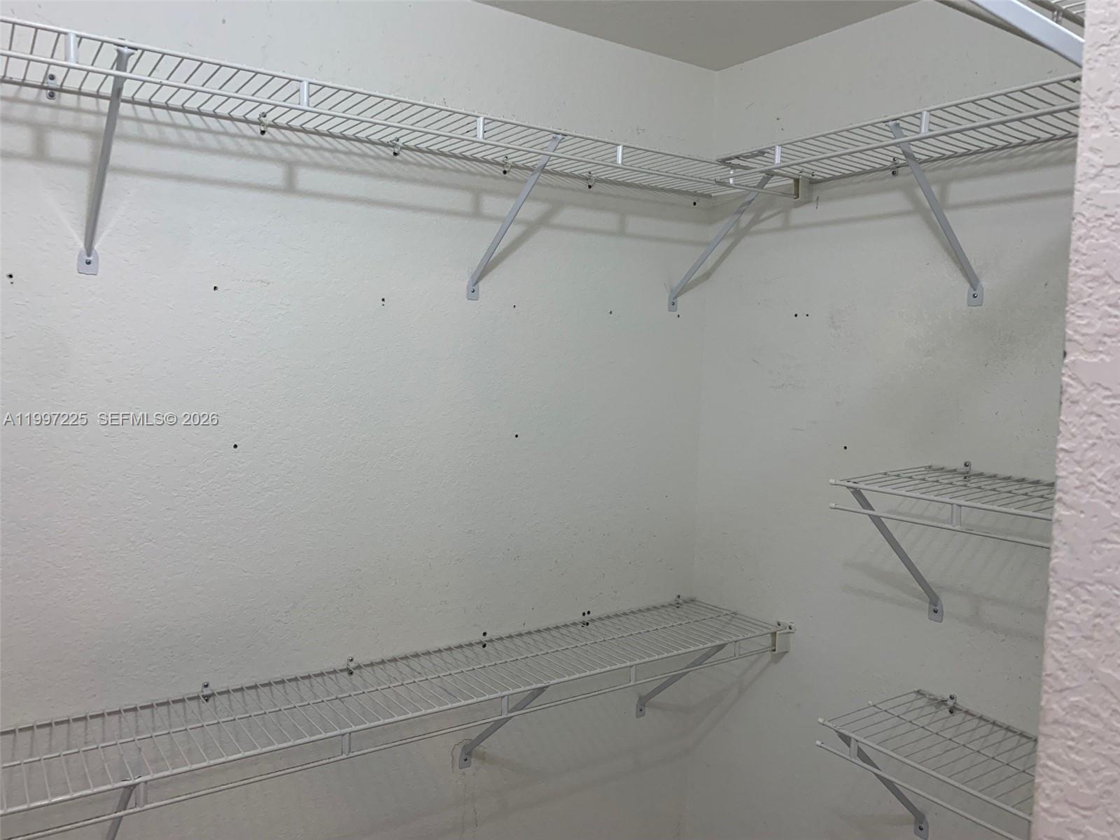 194 Maple Terrace Davie, FL 33325 - Photo 20 of 23