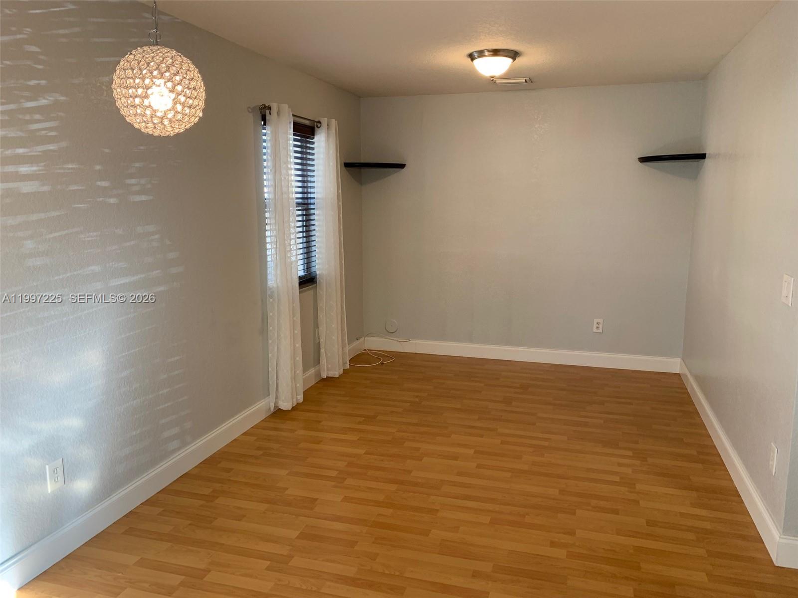 194 Maple Terrace Davie, FL 33325 - Photo 6 of 23