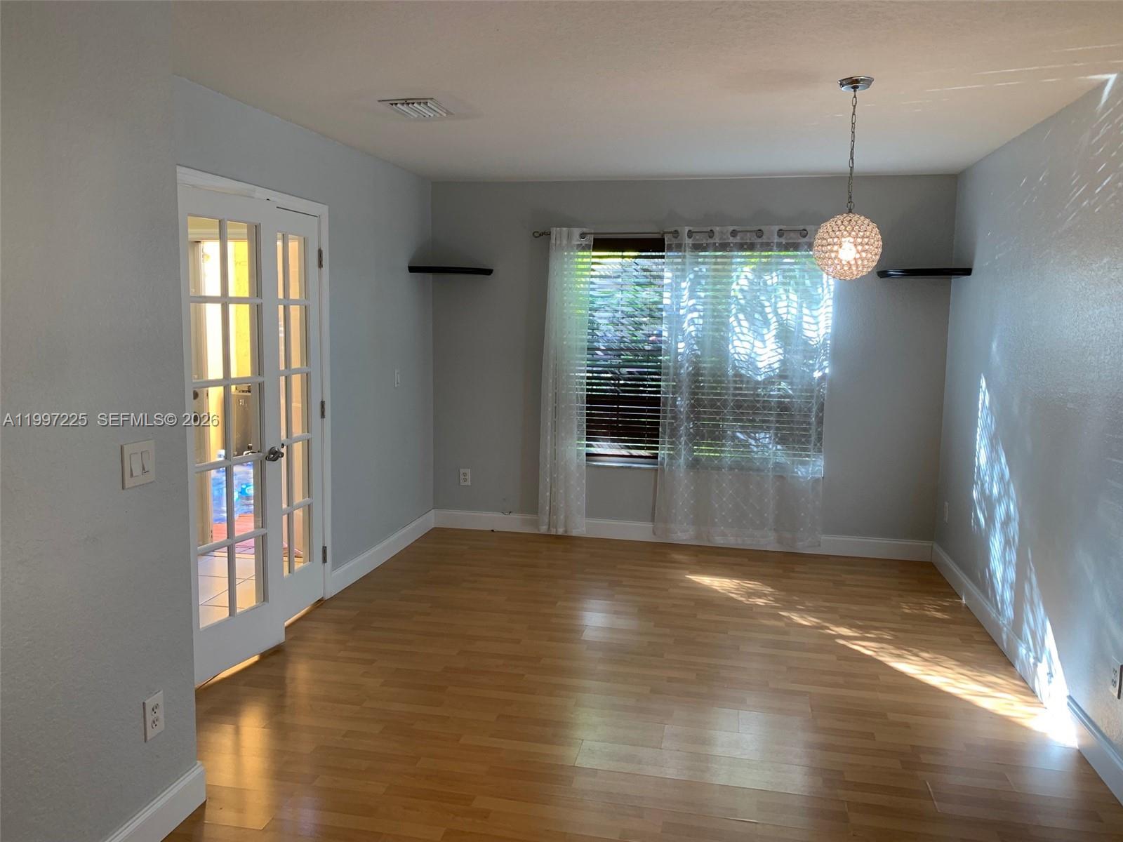 194 Maple Terrace Davie, FL 33325 - Photo 7 of 23