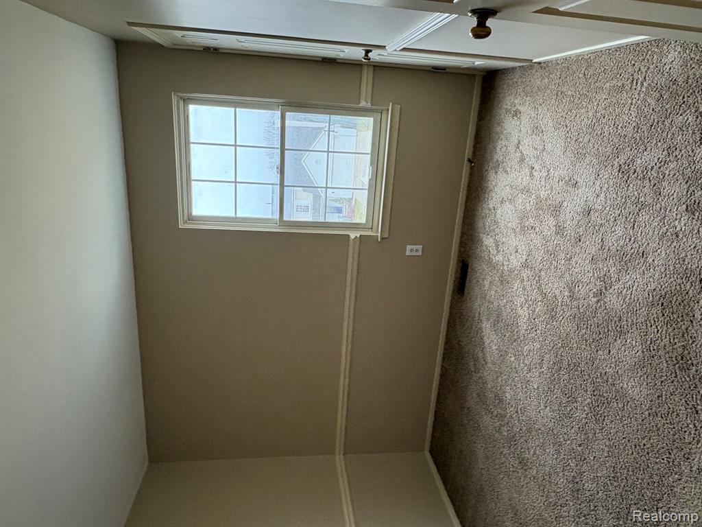 172 Parsons Lane Rochester, MI 48307 - Photo 17 of 24