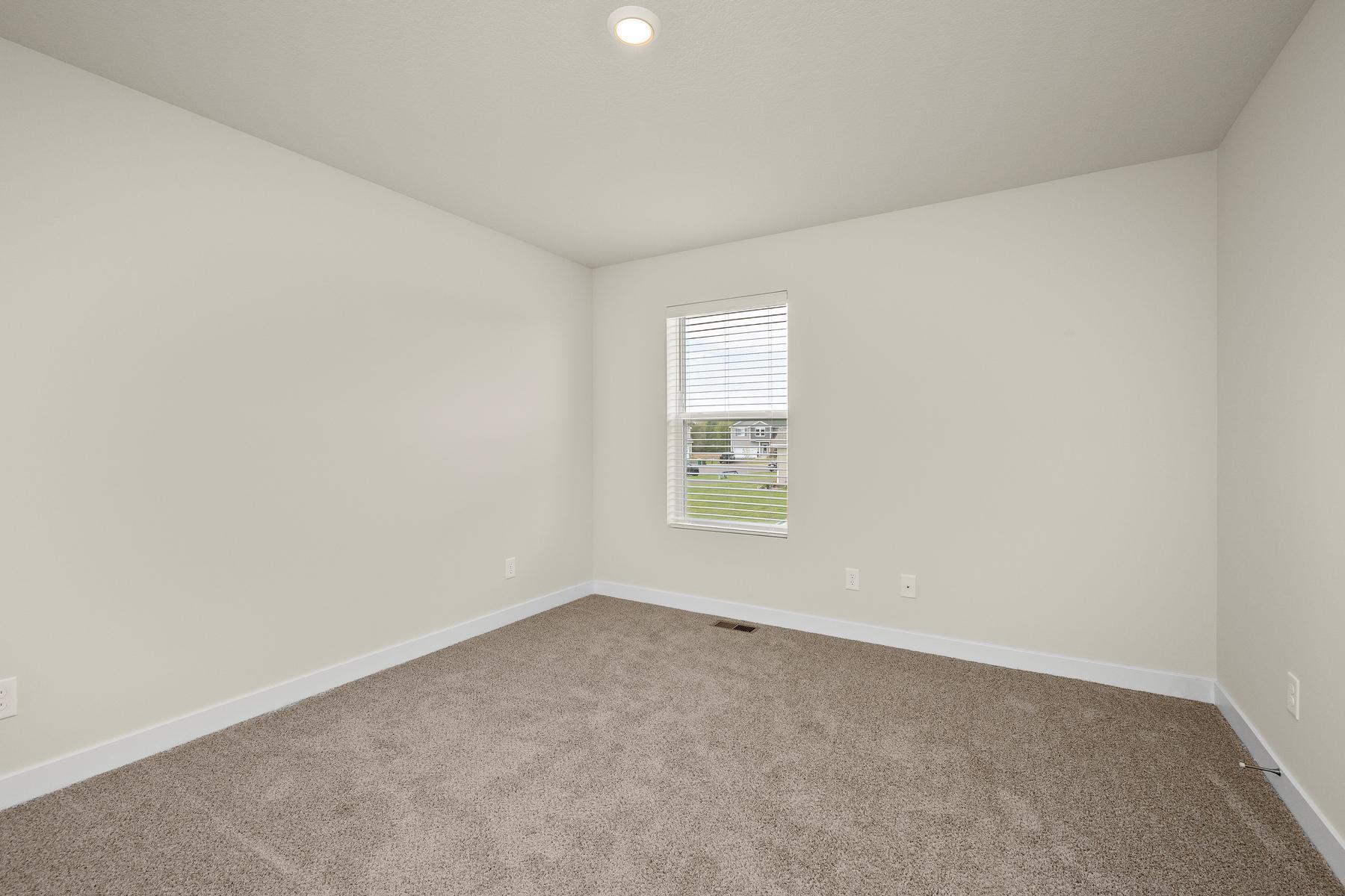 614 Redwood Loop North Cambridge, MN 55008 - Photo 15 of 20