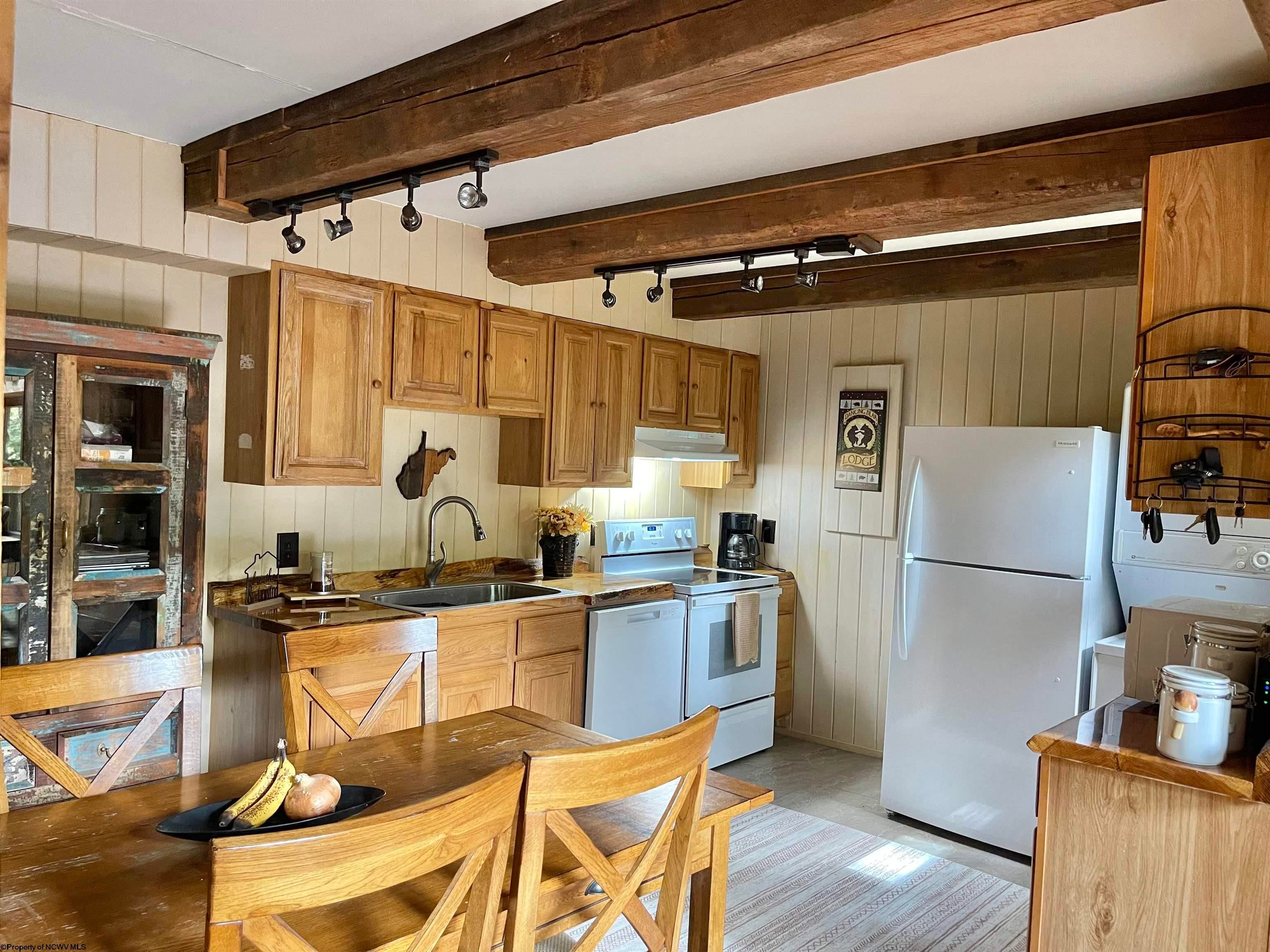 938 Lakeview Road Davis, WV 26260 - Photo 21 of 33 Gallery Image 21