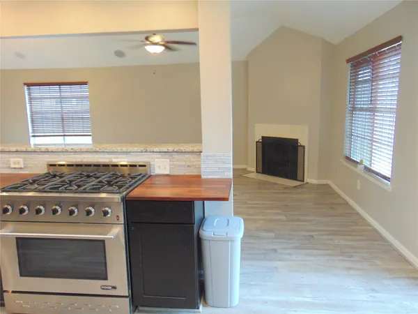 $2,300 | 1809 Edinburg Avenue, League City, TX 77573