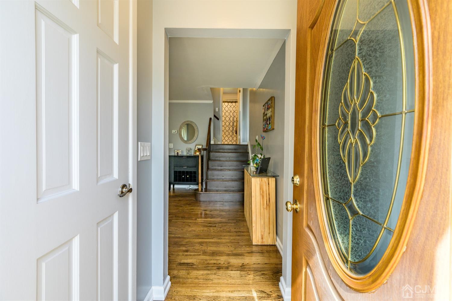 321 Dukes Road Colonia, NJ 07067 - Photo 3 of 28 Gallery Image 3