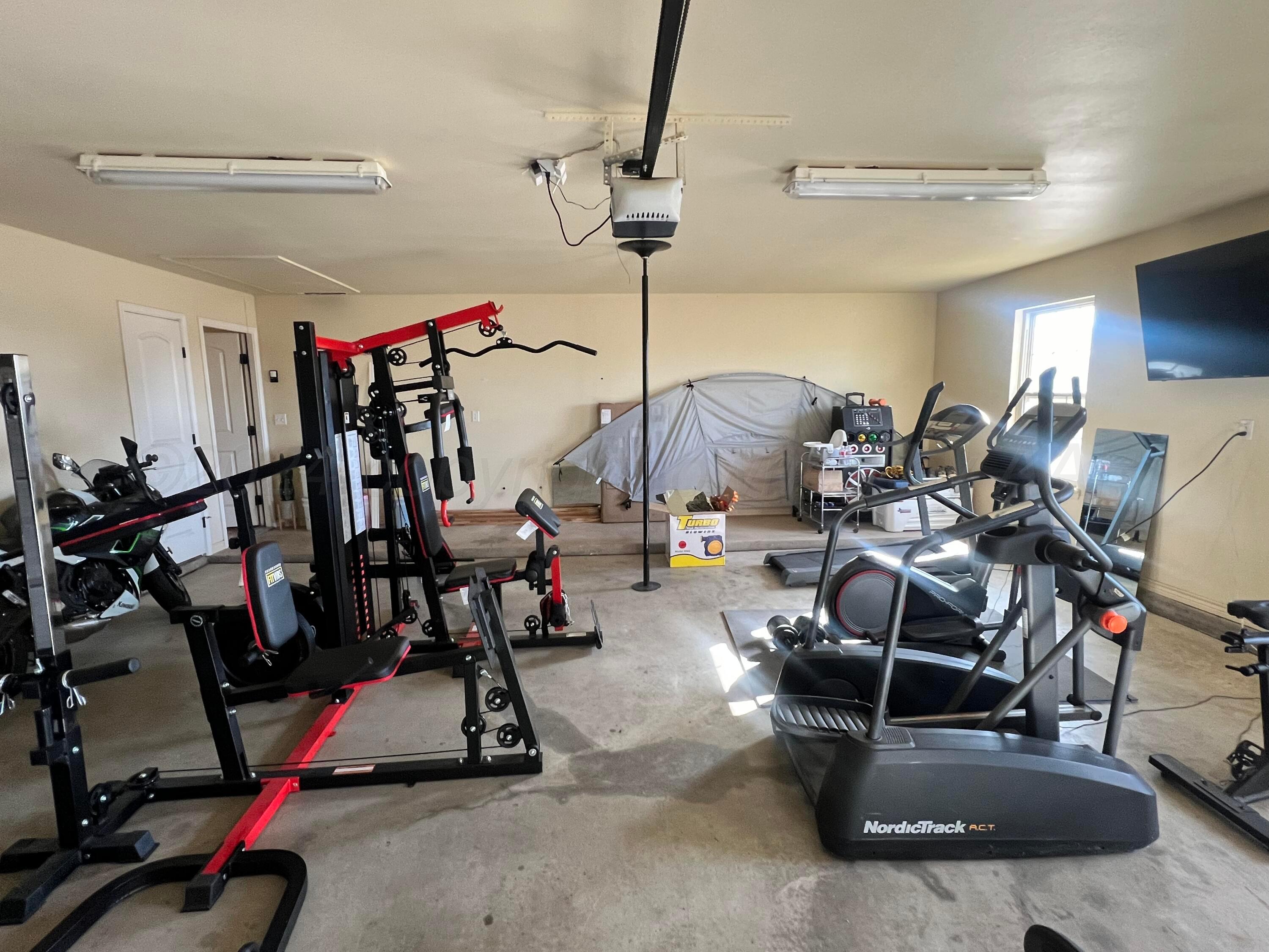 830 Baltimore Drive Hereford, TX 79045 - Photo 45 of 46 a view of a room with gym equipment