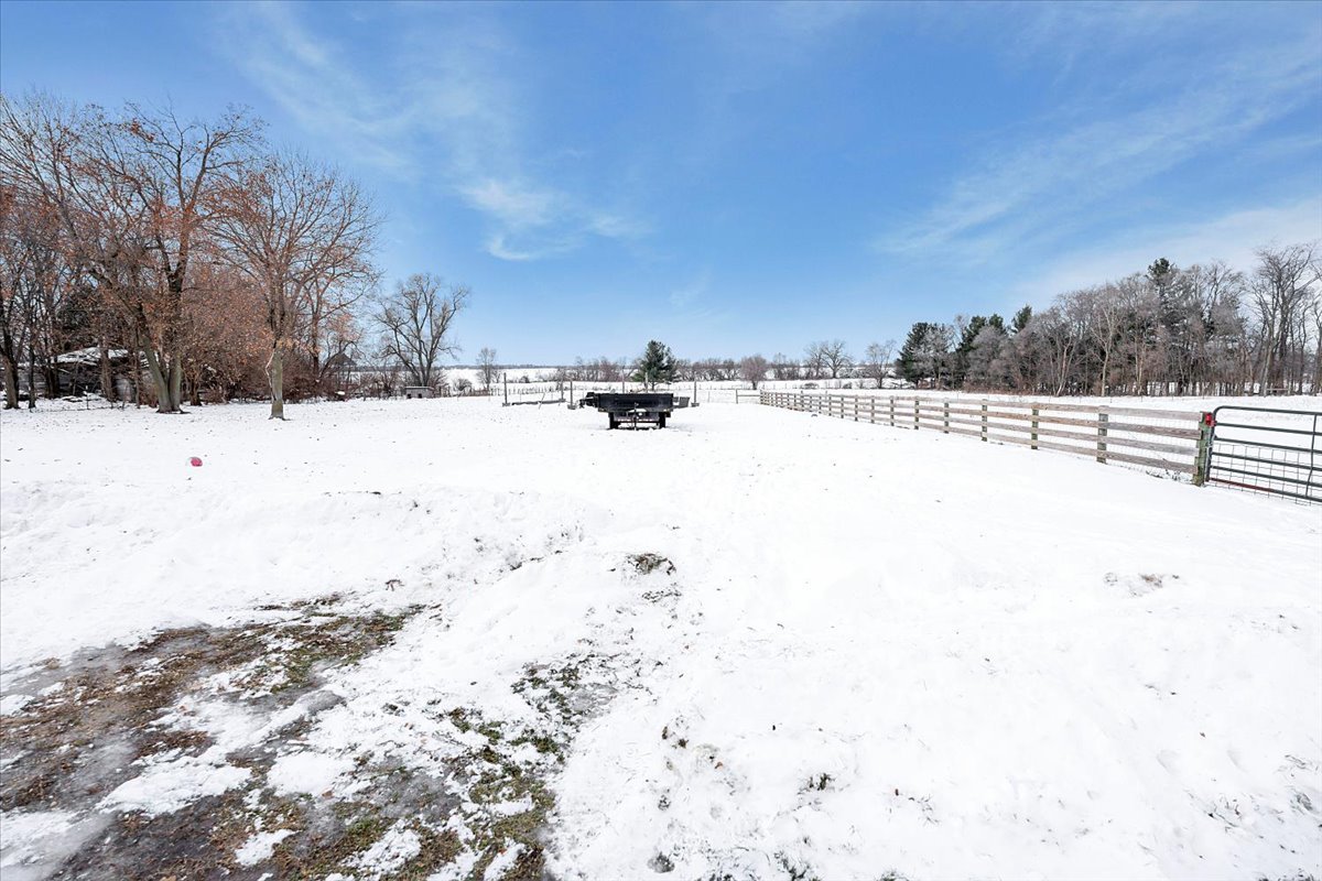 21626 Oak Grove Road Harvard, IL 60033 - Photo 27 of 34 a view of snow on the beach