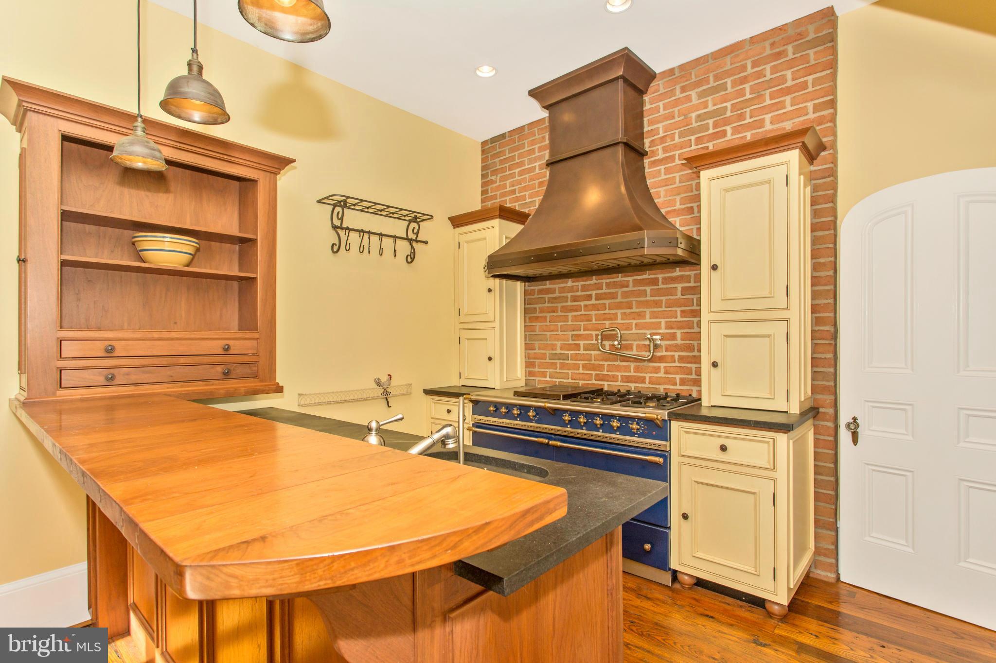 18510 Barnesville Road Barnesville, MD 20838 - Photo 7 of 29 Kitchen