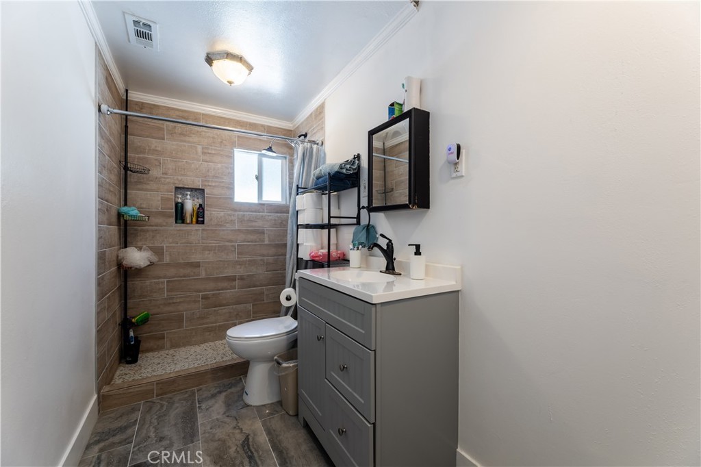 11203 Sheldon Street Sun Valley, CA 91352 - Photo 23 of 57 Bathroom 2