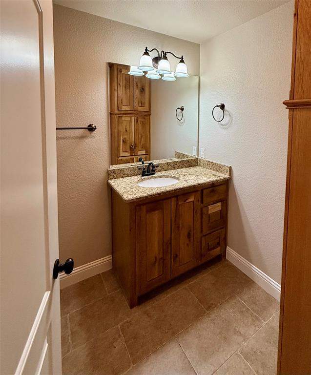 910 East 3rd Street Weatherford, TX 76086 - Photo 20 of 24