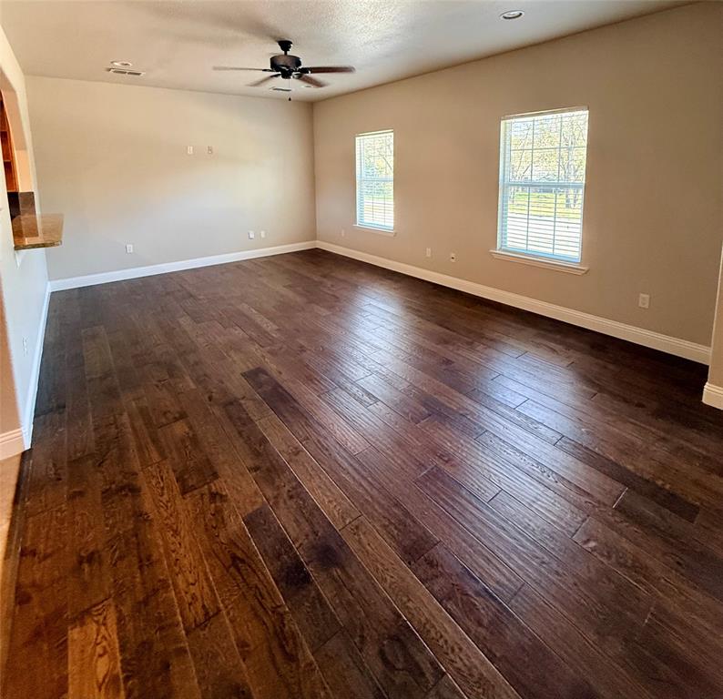 910 East 3rd Street Weatherford, TX 76086 - Photo 4 of 24