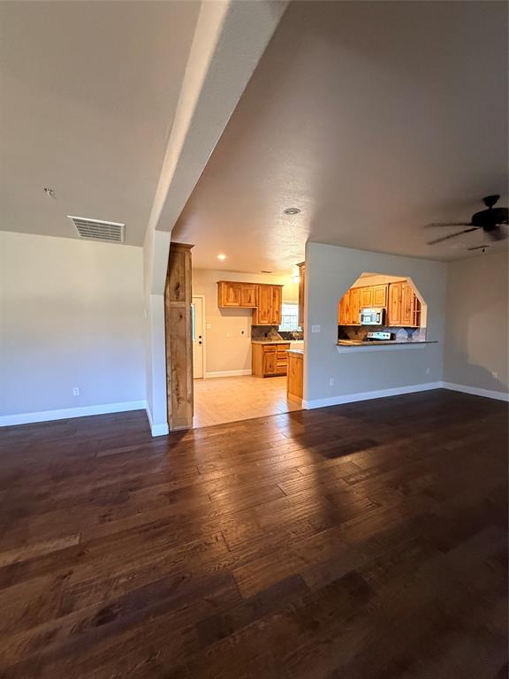 910 East 3rd Street Weatherford, TX 76086 - Photo 10 of 24