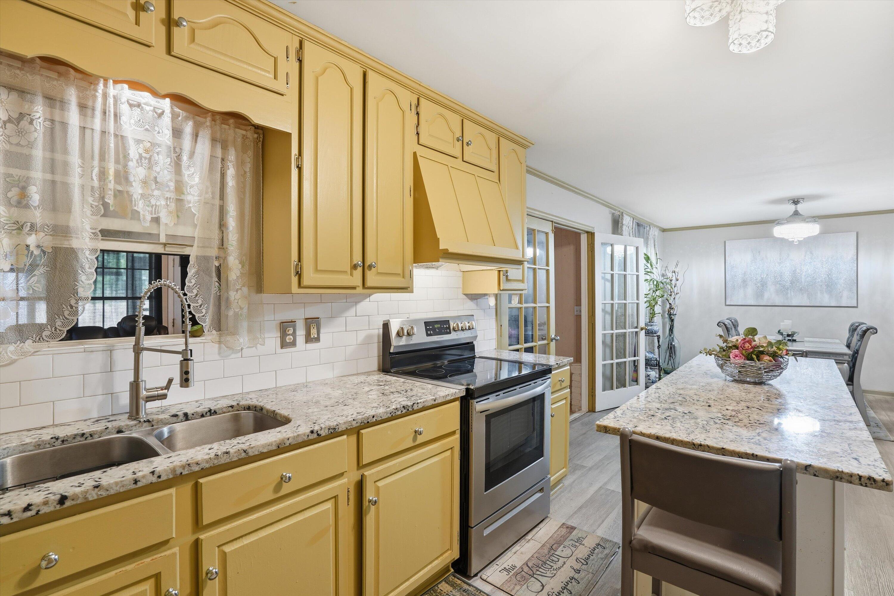 1732 Elm Road Charleston, SC 29414 - Photo 9 of 24 08-010_DSC01523