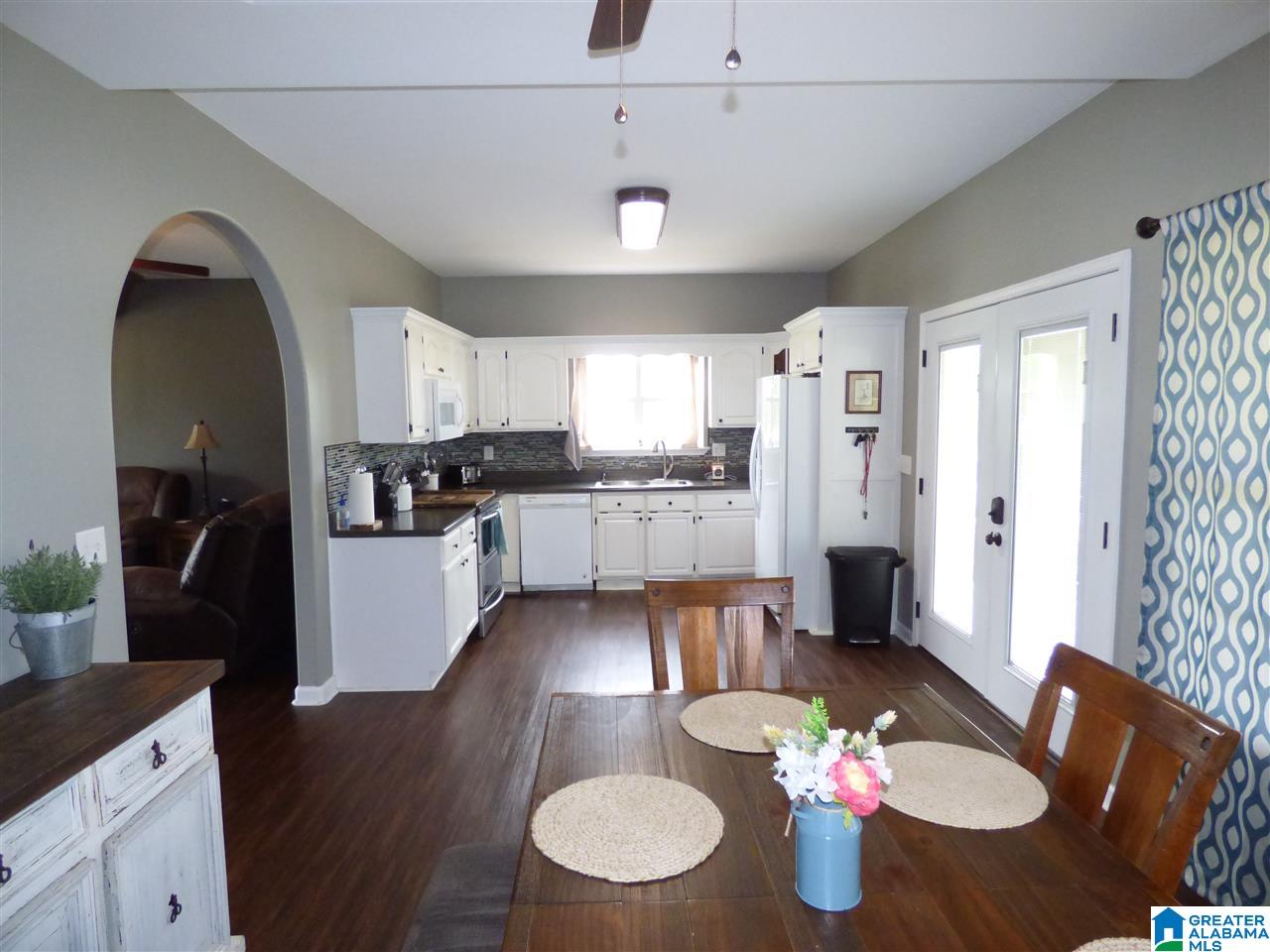 3931 Lawson Gap Road Boaz, AL 35956 - Photo 3 of 32