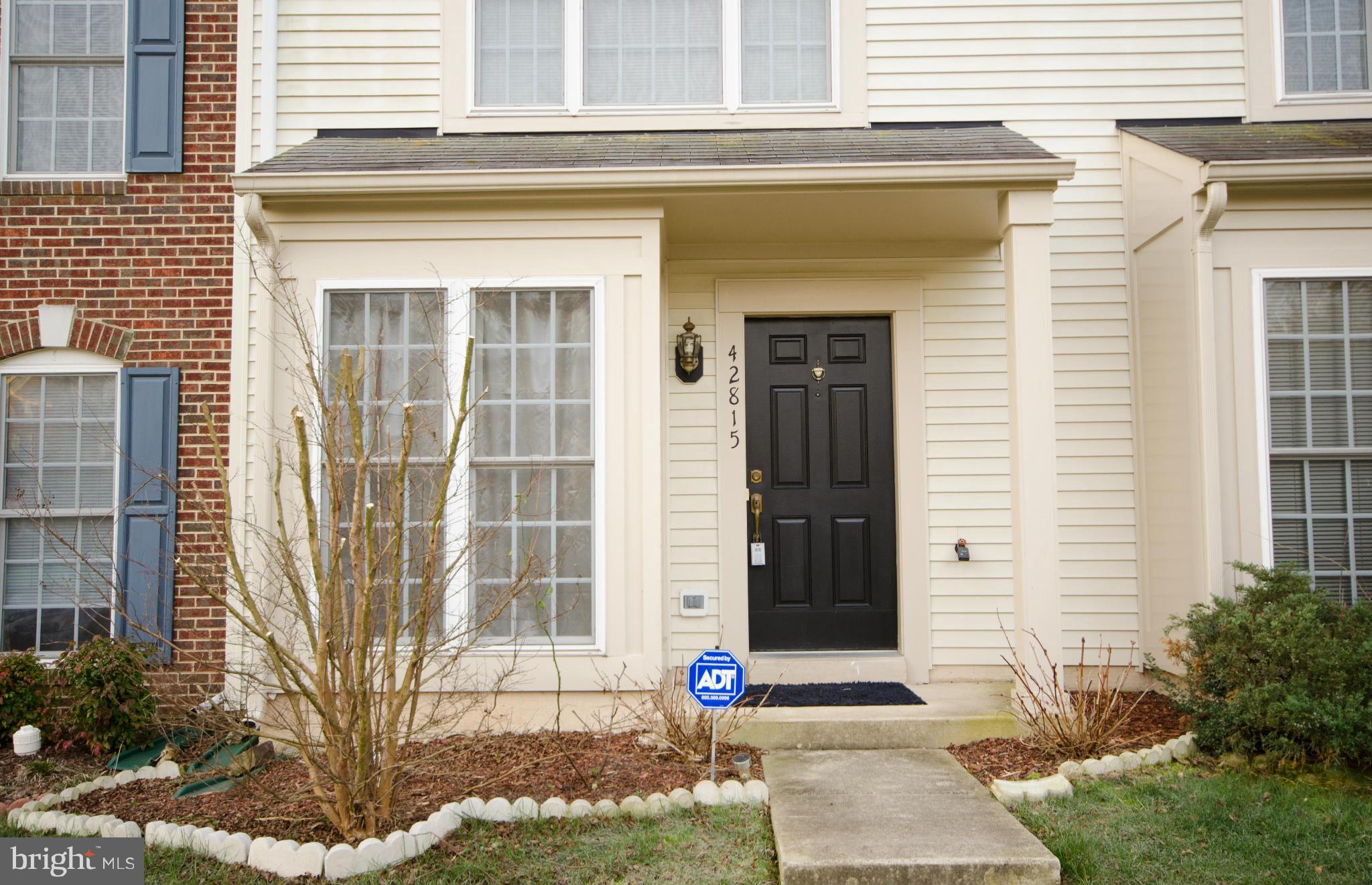 42815 Pilgrim Square Chantilly, VA 20152 - Photo 2 of 30 Exterior (Front)