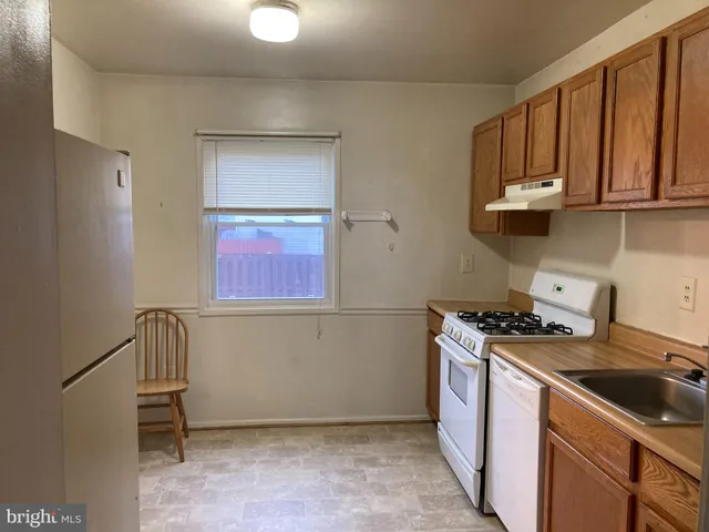 $1,675 | 7511 Remington Road, Manassas, VA 20109