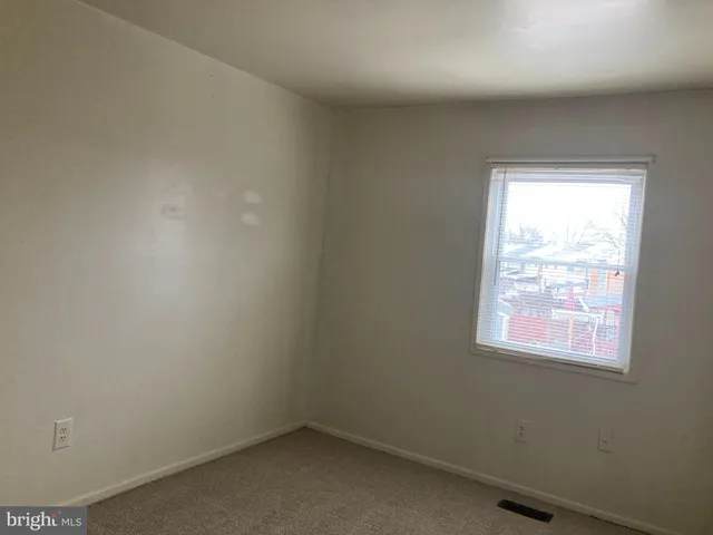 $1,675 | 7511 Remington Road, Manassas, VA 20109