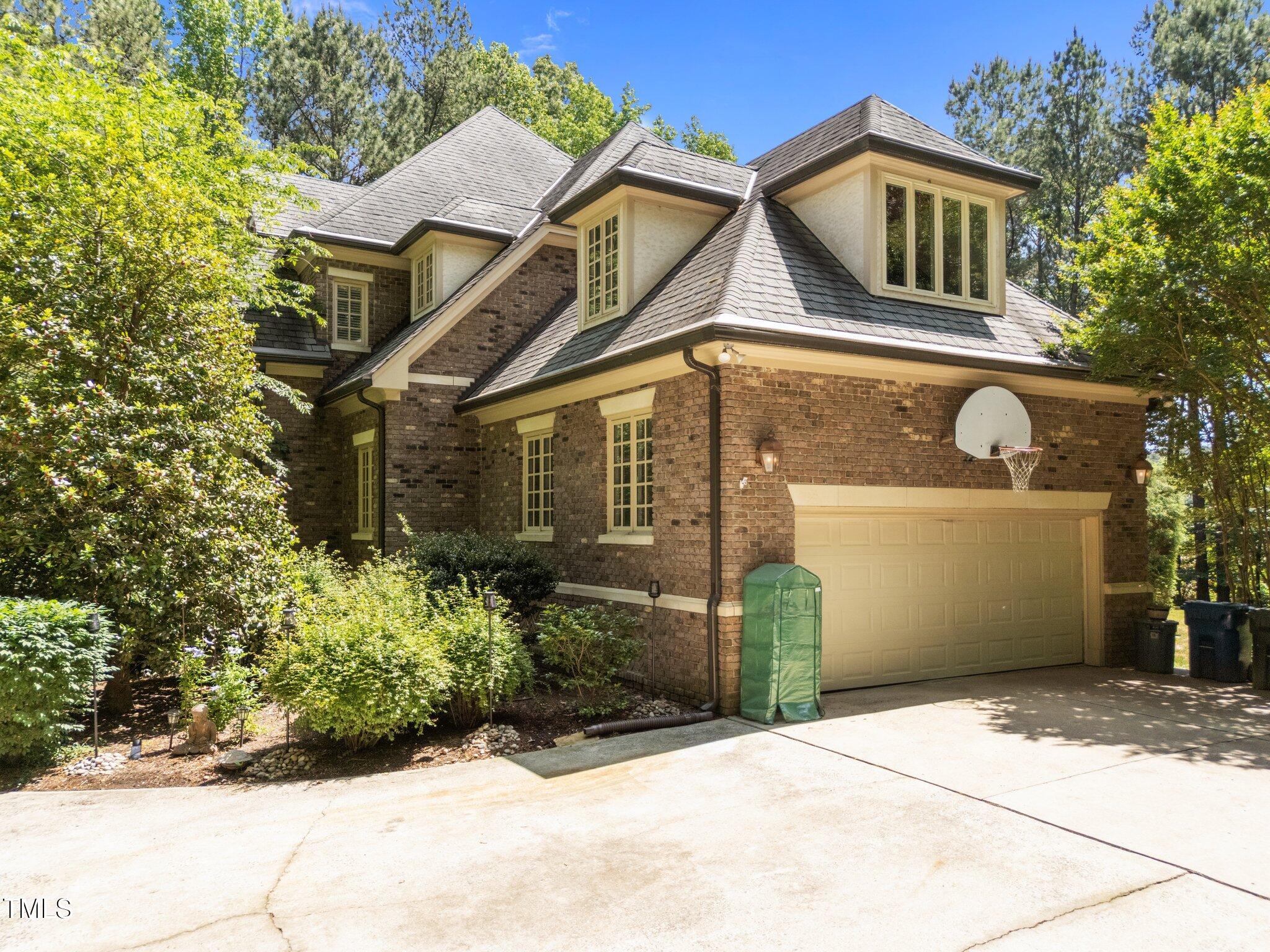 3203 Rugby Road Durham, NC 27707 - Photo 48 of 70 64-web-or-mls-DJI_20250502120910_0502_D