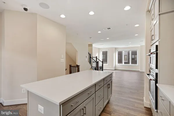 $4,800 | 6730 Eames Way, Bethesda, MD 20817