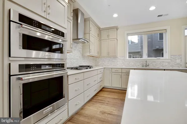$4,800 | 6730 Eames Way, Bethesda, MD 20817