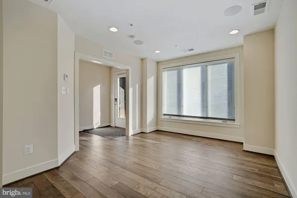 $4,800 | 6730 Eames Way, Bethesda, MD 20817