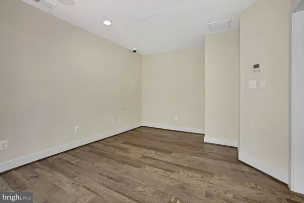 $4,800 | 6730 Eames Way, Bethesda, MD 20817