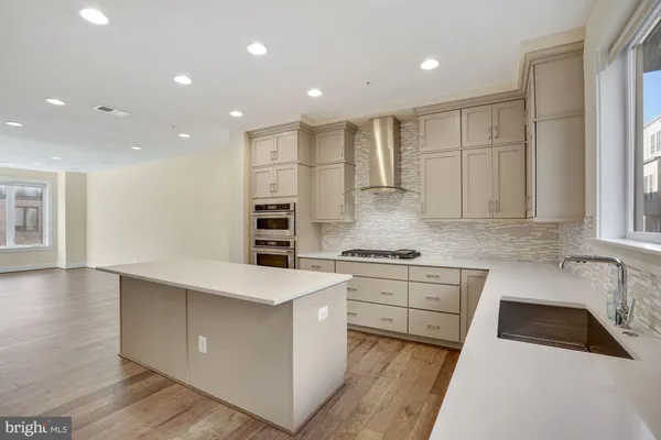 $4,800 | 6730 Eames Way, Bethesda, MD 20817