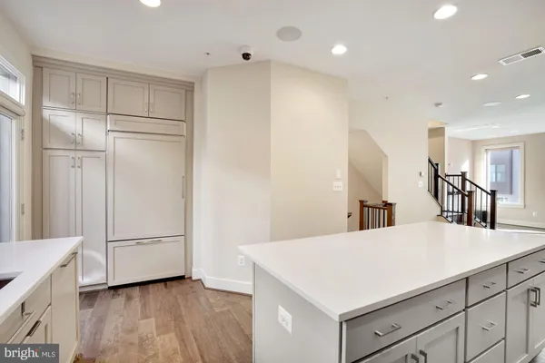$4,800 | 6730 Eames Way, Bethesda, MD 20817