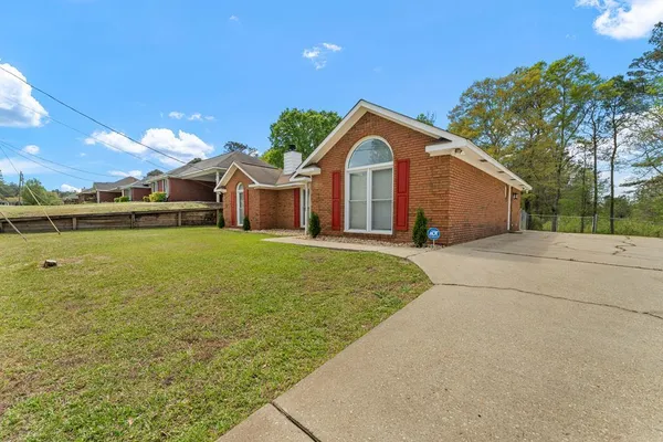 $255,000 | 302 Lee Road 504, Phenix City, AL 36870