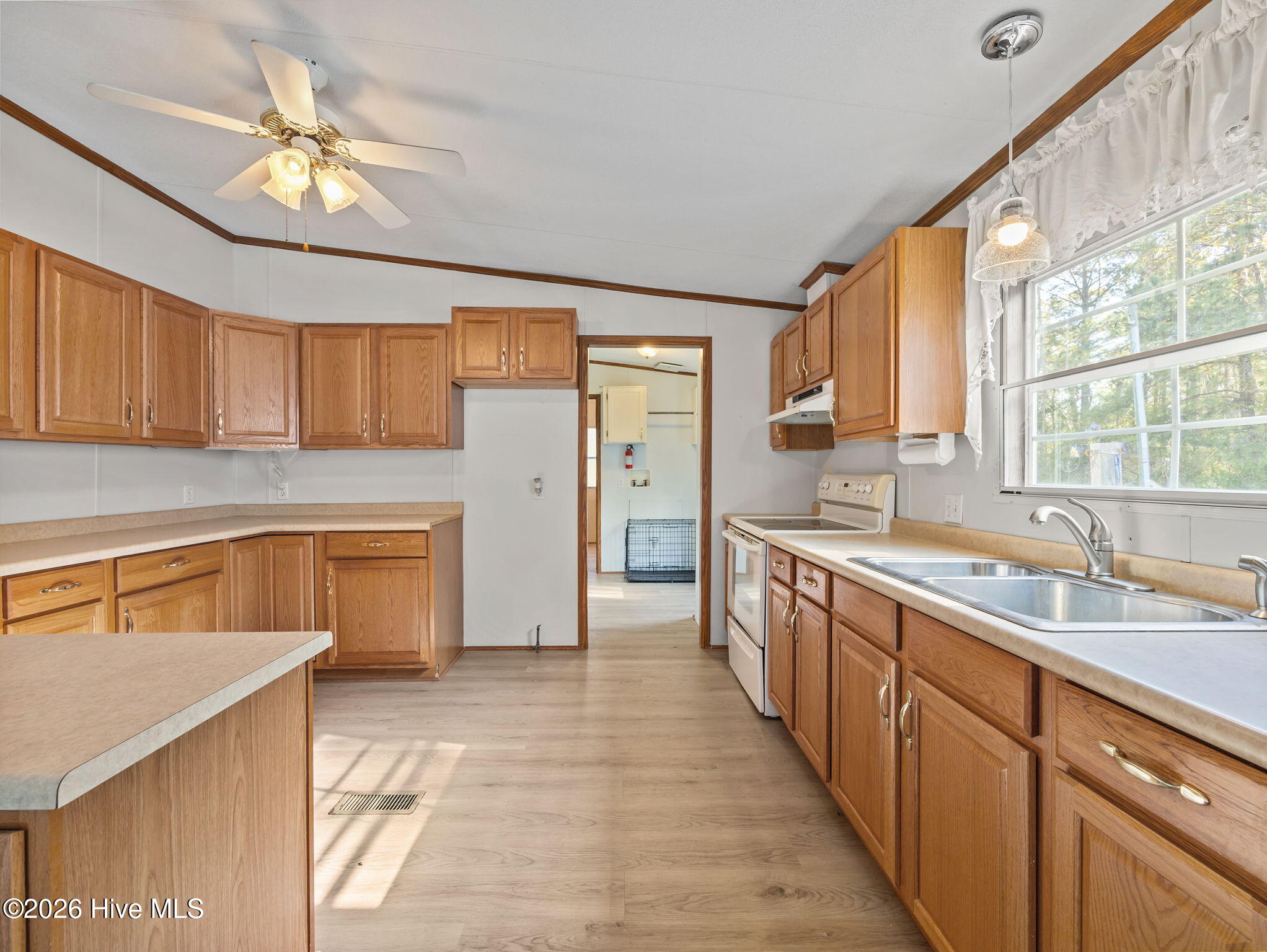340 Belgrade-Swansboro Road Stella, NC 28582 - Photo 16 of 50 Kitchen 04