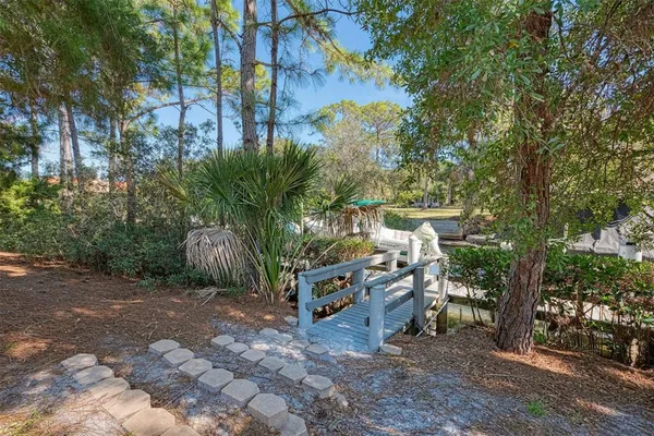 $299,000 | 501 Sloop Way, Nokomis, FL 34275