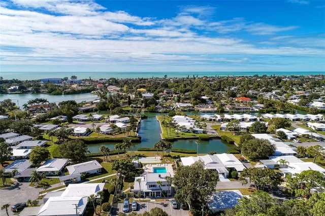 $375,000 | 501 Sloop Way, Nokomis, FL 34275