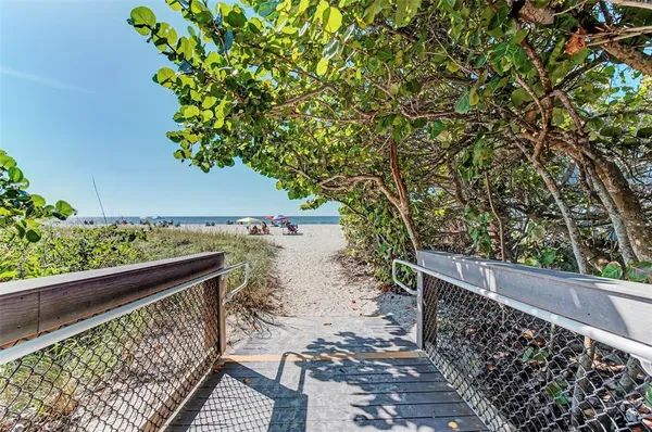 $299,000 | 501 Sloop Way, Nokomis, FL 34275