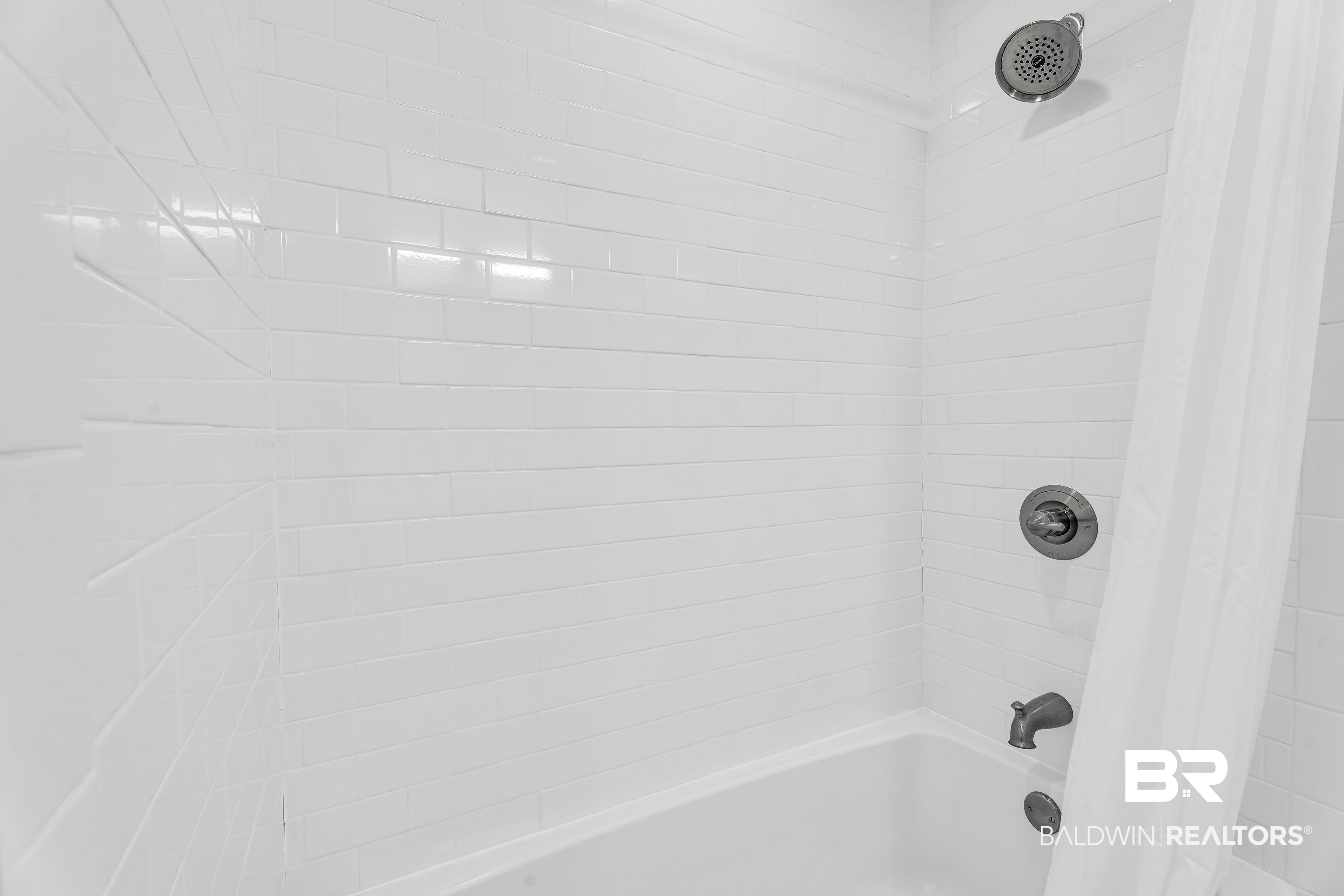357 Azalea Street Fairhope, AL 36532 - Photo 16 of 22 Bathroom with shower / tub combo