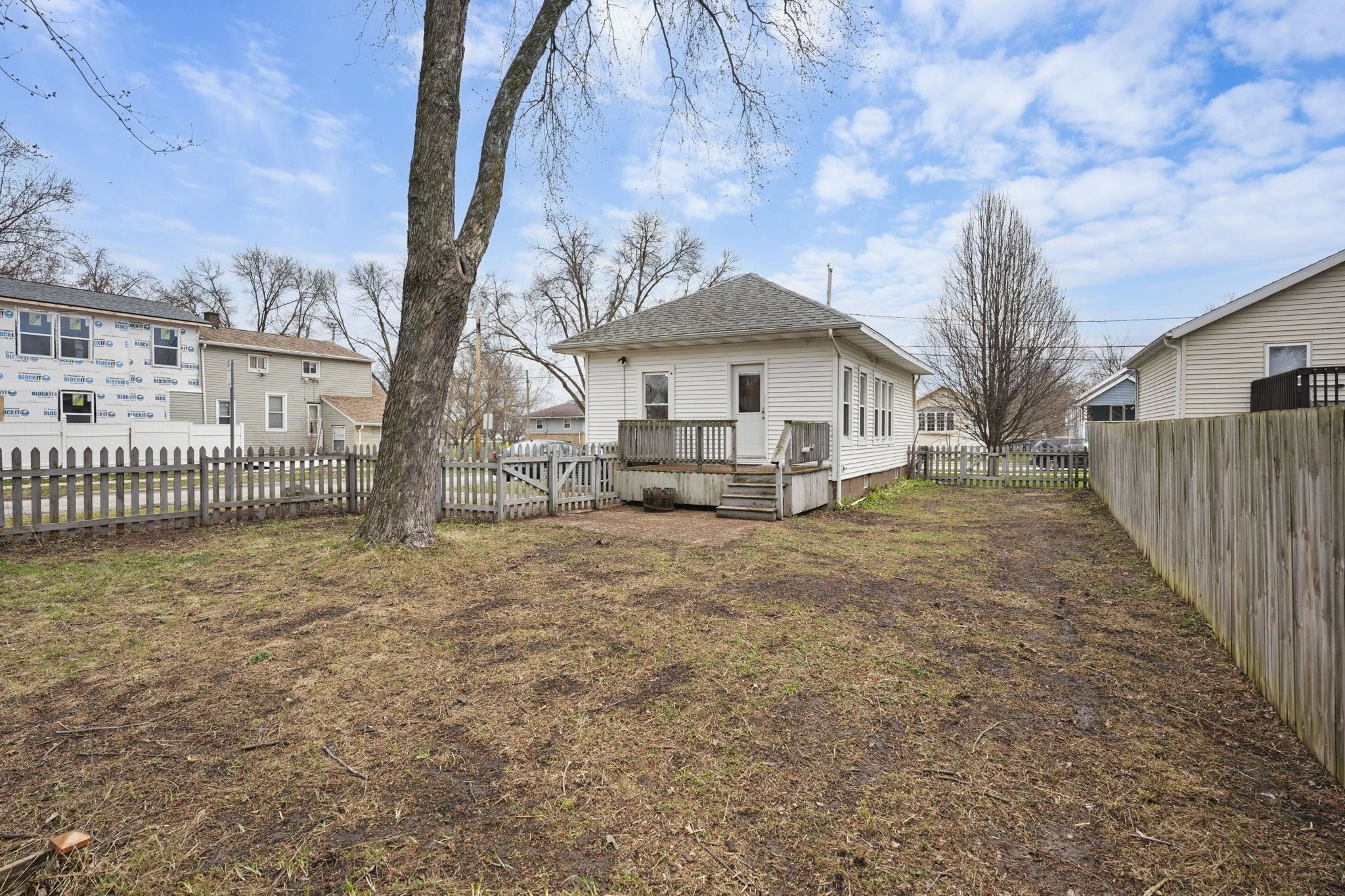248 North Marquette Street Madison, WI 53704 - Photo 36 of 41