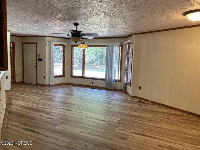 $325,000 | 407 Bundy Lane, Laurinburg, NC 28352