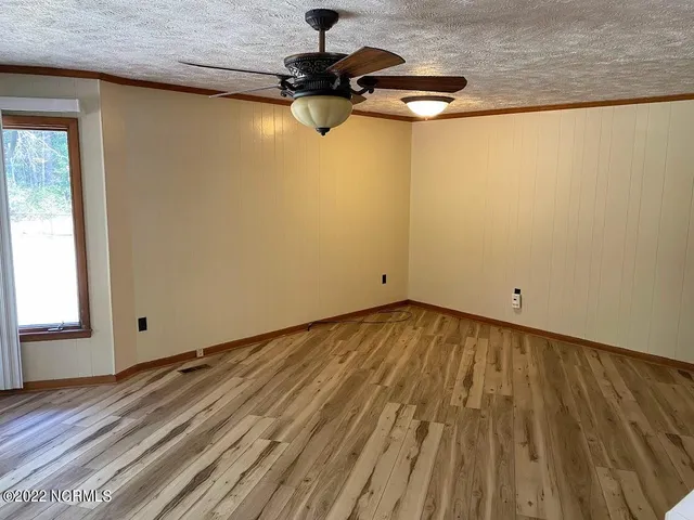 $325,000 | 407 Bundy Lane, Laurinburg, NC 28352