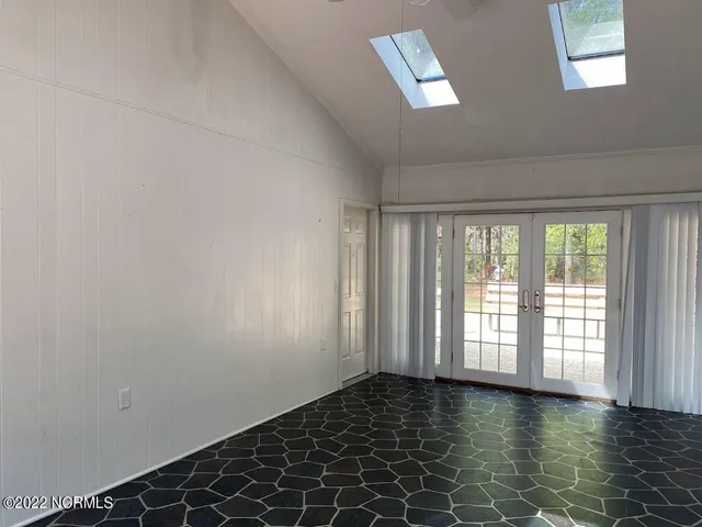 $325,000 | 407 Bundy Lane, Laurinburg, NC 28352