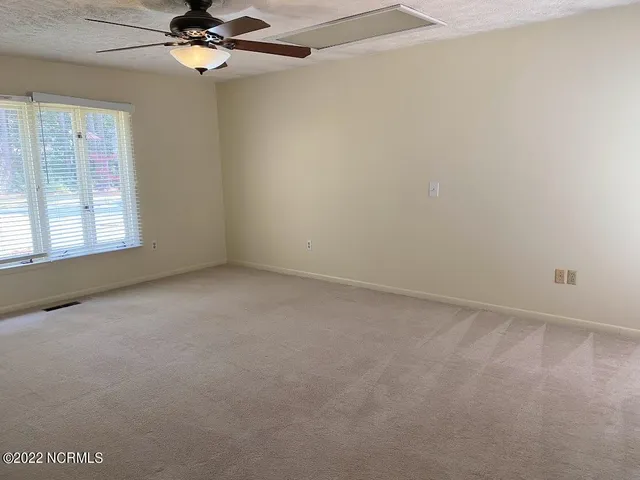 $325,000 | 407 Bundy Lane, Laurinburg, NC 28352