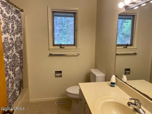 $325,000 | 407 Bundy Lane, Laurinburg, NC 28352