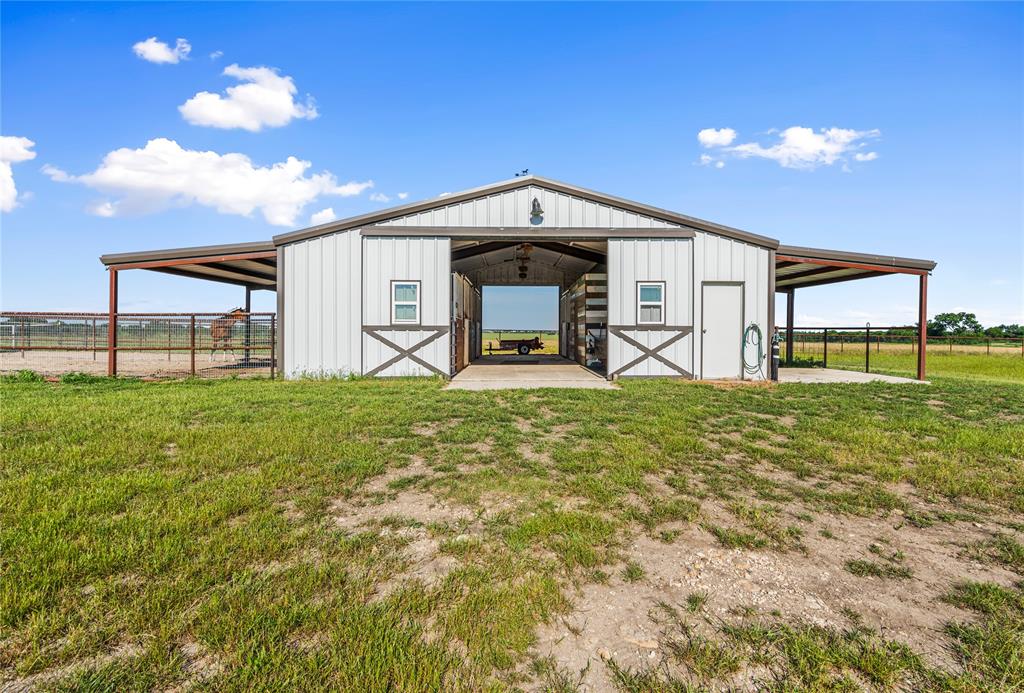 590 County Road 385 Valley View, TX 76272 - Photo 23 of 37