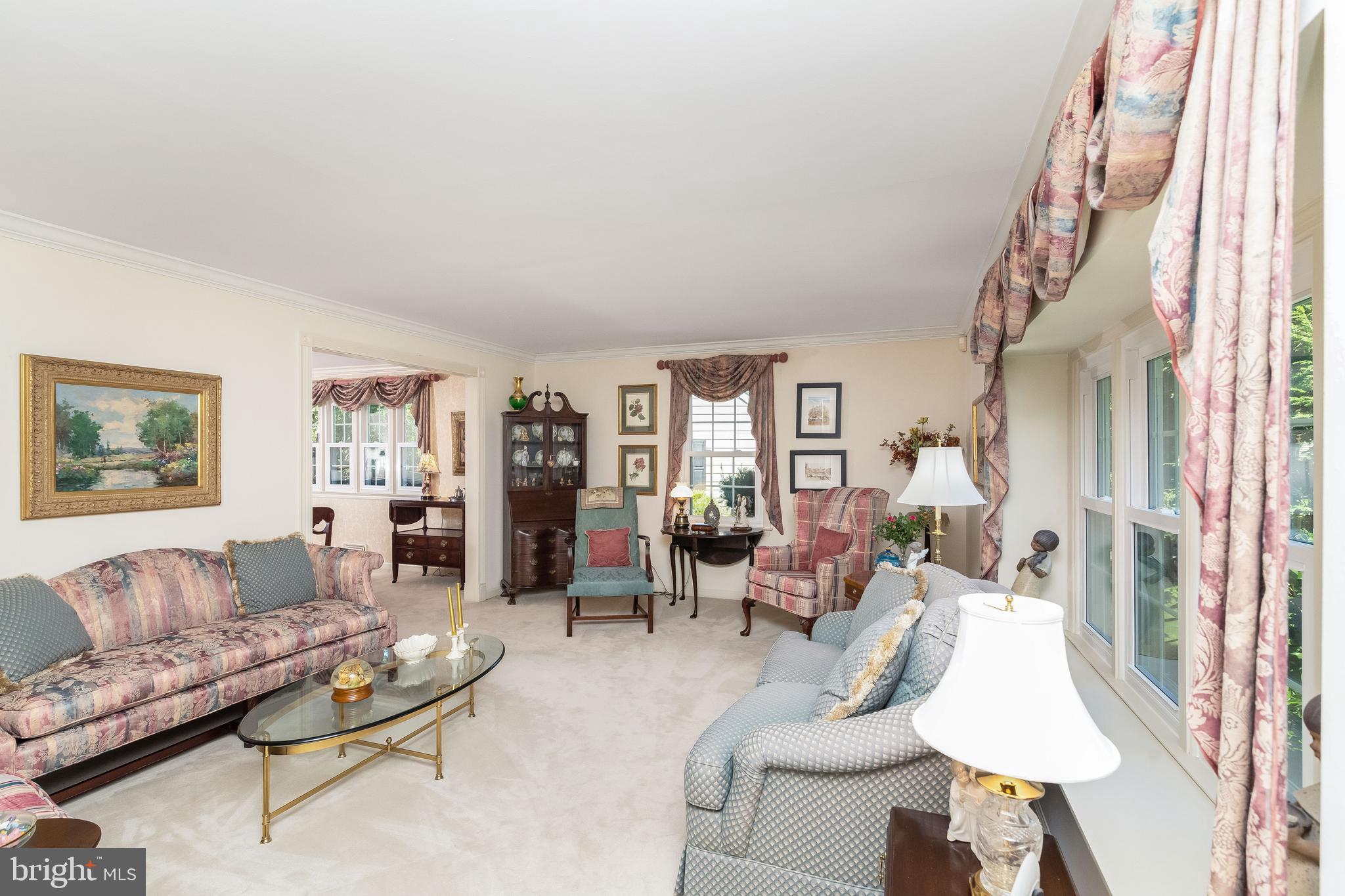 105 Fenwick Road Cherry Hill, NJ 08034 - Photo 4 of 45