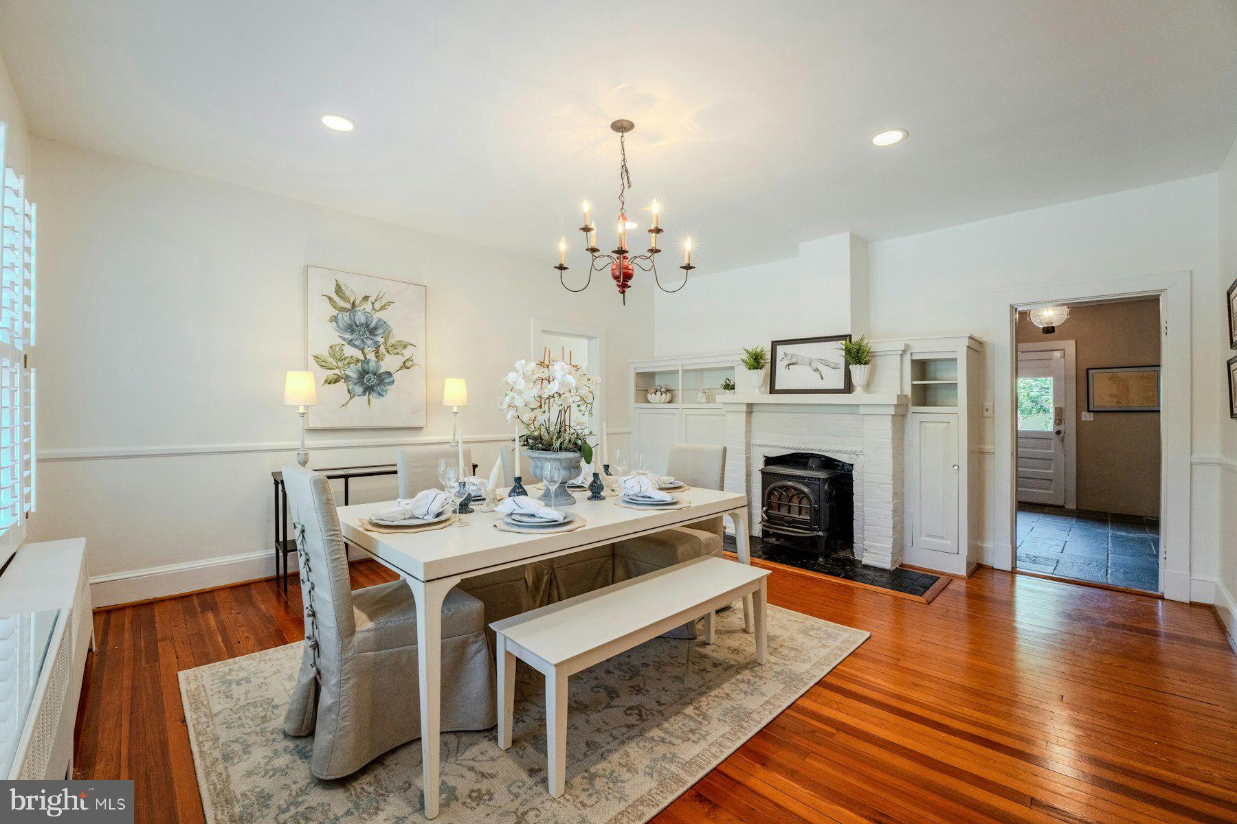 208 Edwards Ferry Road Northeast Leesburg, VA 20176 - Photo 14 of 76