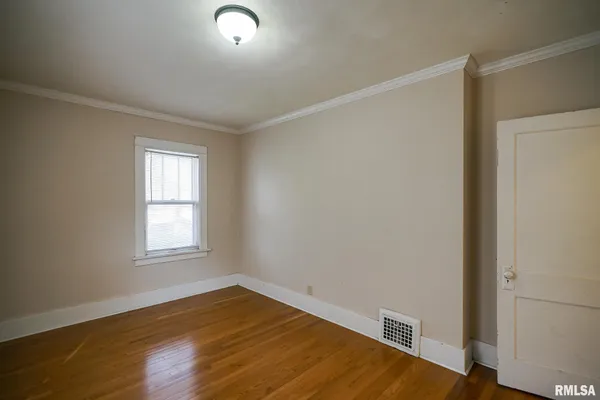 $99,900 | 511 West Loucks Avenue, Peoria, IL 61604