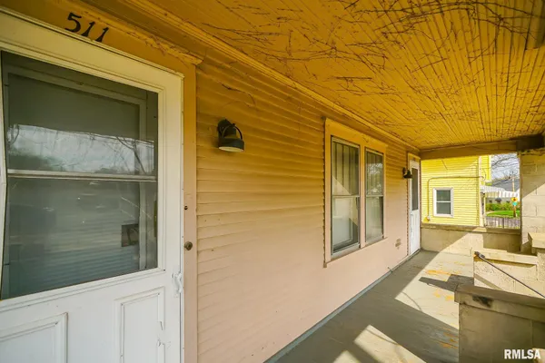 $99,900 | 511 West Loucks Avenue, Peoria, IL 61604