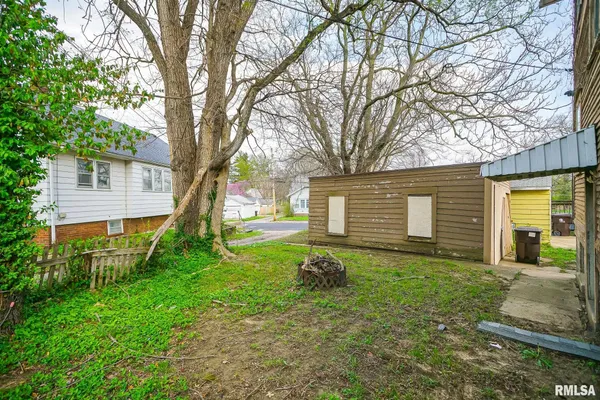 $99,900 | 511 West Loucks Avenue, Peoria, IL 61604