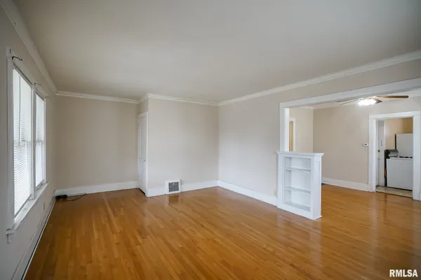 $99,900 | 511 West Loucks Avenue, Peoria, IL 61604