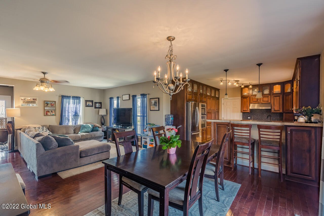 309 Fuller Road Amsterdam, NY 12010 - Photo 36 of 58 MLS-24
