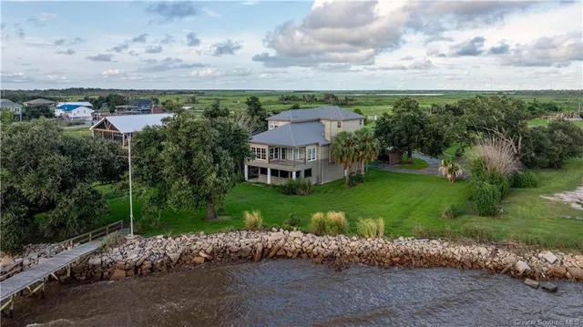 $695,000 | 3631 Manning Road, Lake Charles, LA 70605