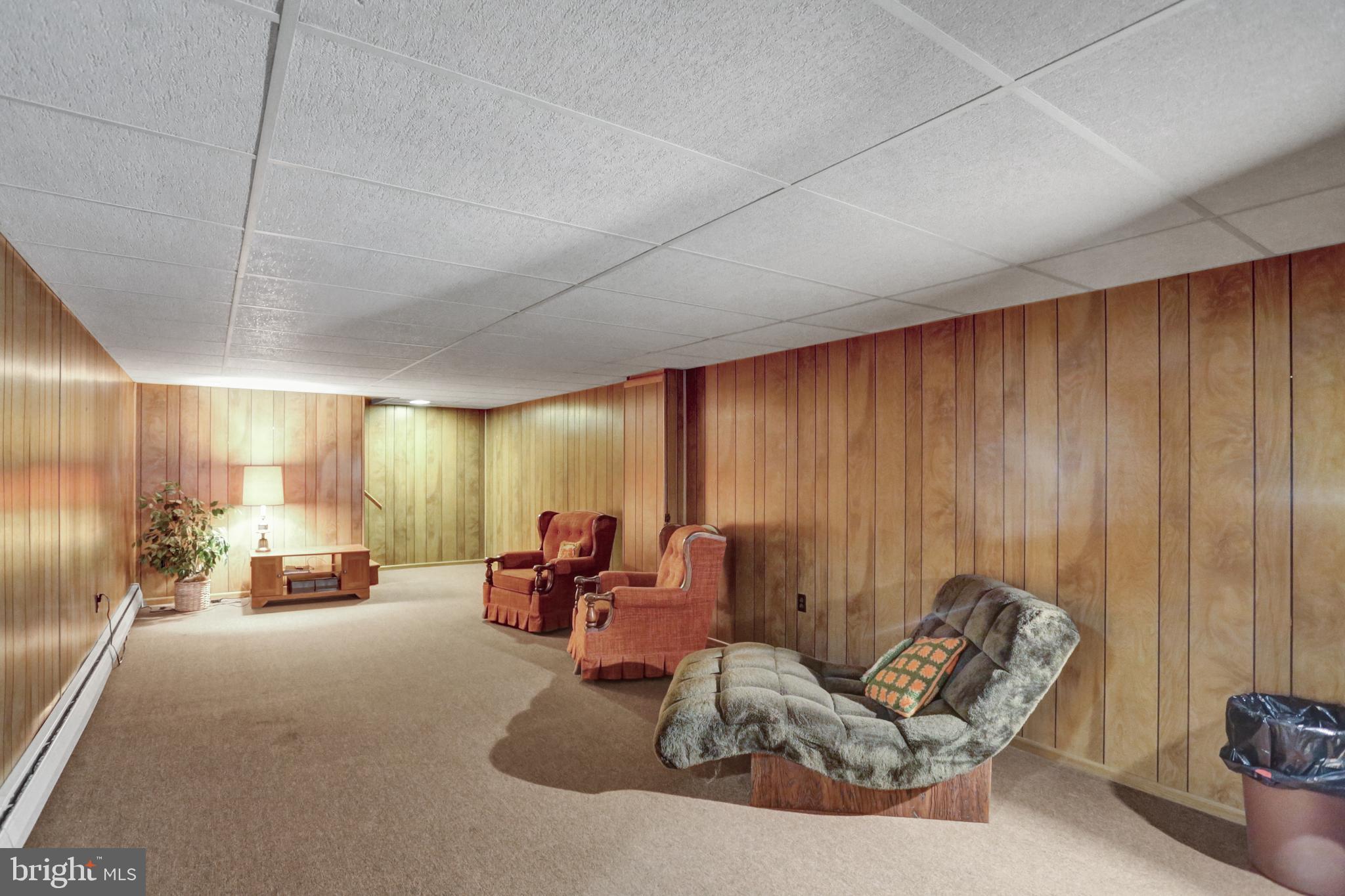 3327 Eisenbrown Road Reading, PA 19605 - Photo 22 of 34