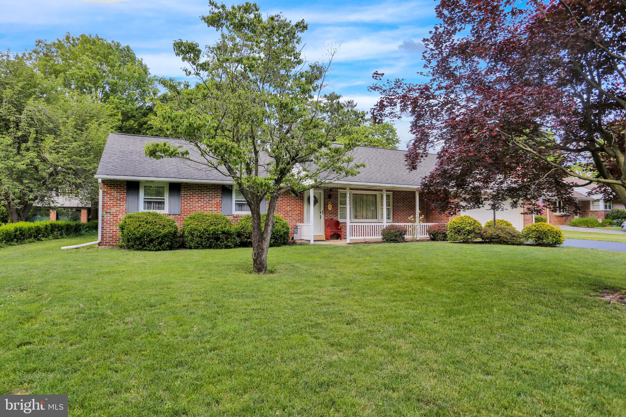 3327 Eisenbrown Road Reading, PA 19605 - Photo 4 of 34